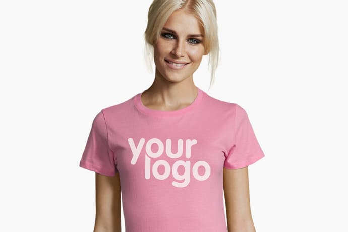 Prendas rosas con tu logo